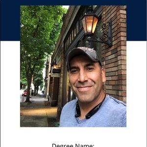 Meet your Posher, Javier